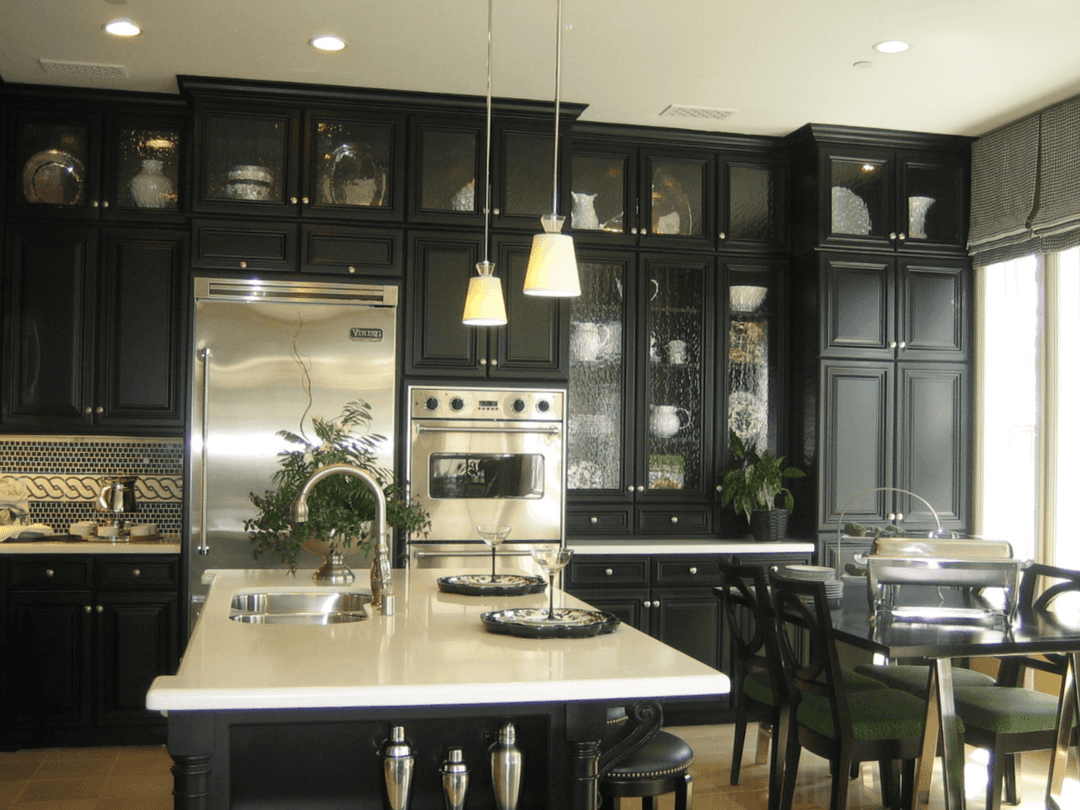 Home renovation focused on flow and functionality